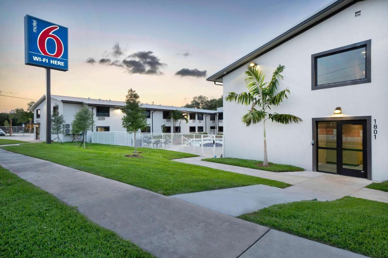 Motel 6-Fort Lauderdale, Fl מראה חיצוני תמונה