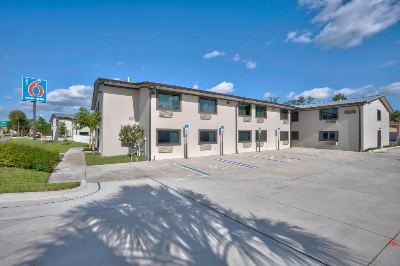 Motel 6-Fort Lauderdale, Fl מראה חיצוני תמונה