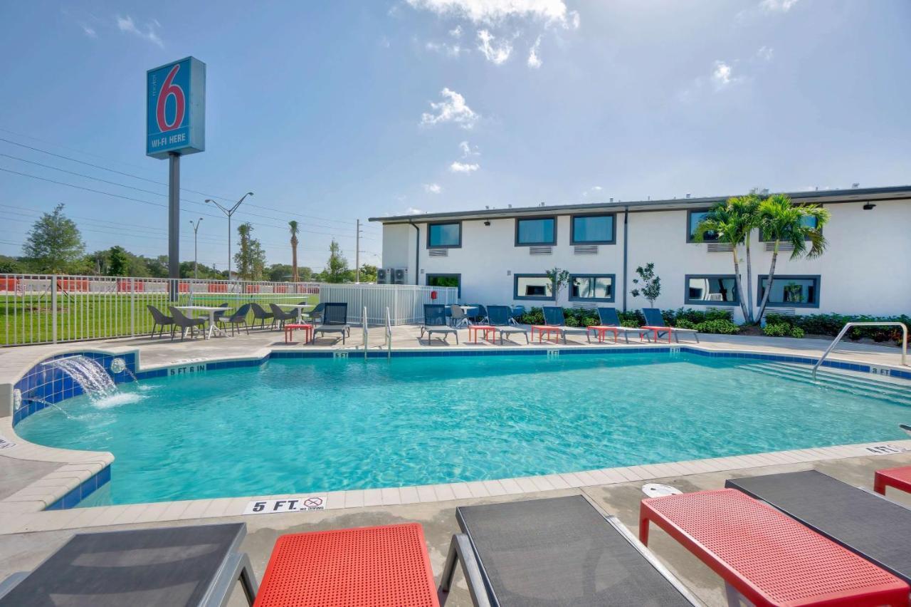 Motel 6-Fort Lauderdale, Fl מראה חיצוני תמונה