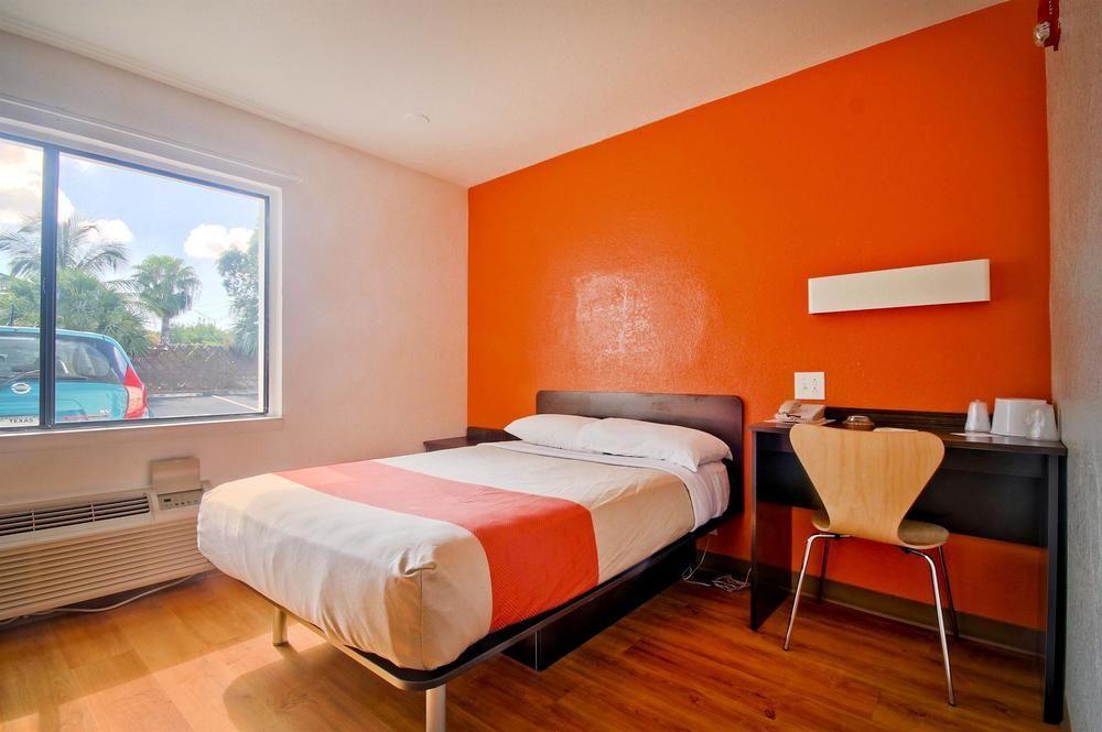 Motel 6-Fort Lauderdale, Fl מראה חיצוני תמונה
