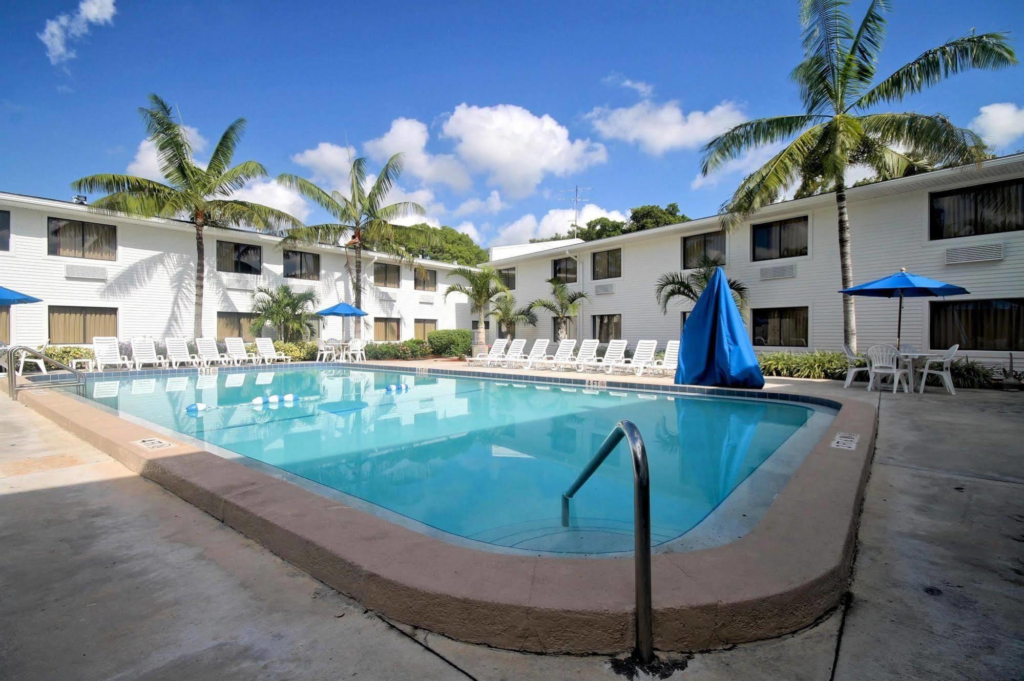 Motel 6-Fort Lauderdale, Fl מראה חיצוני תמונה