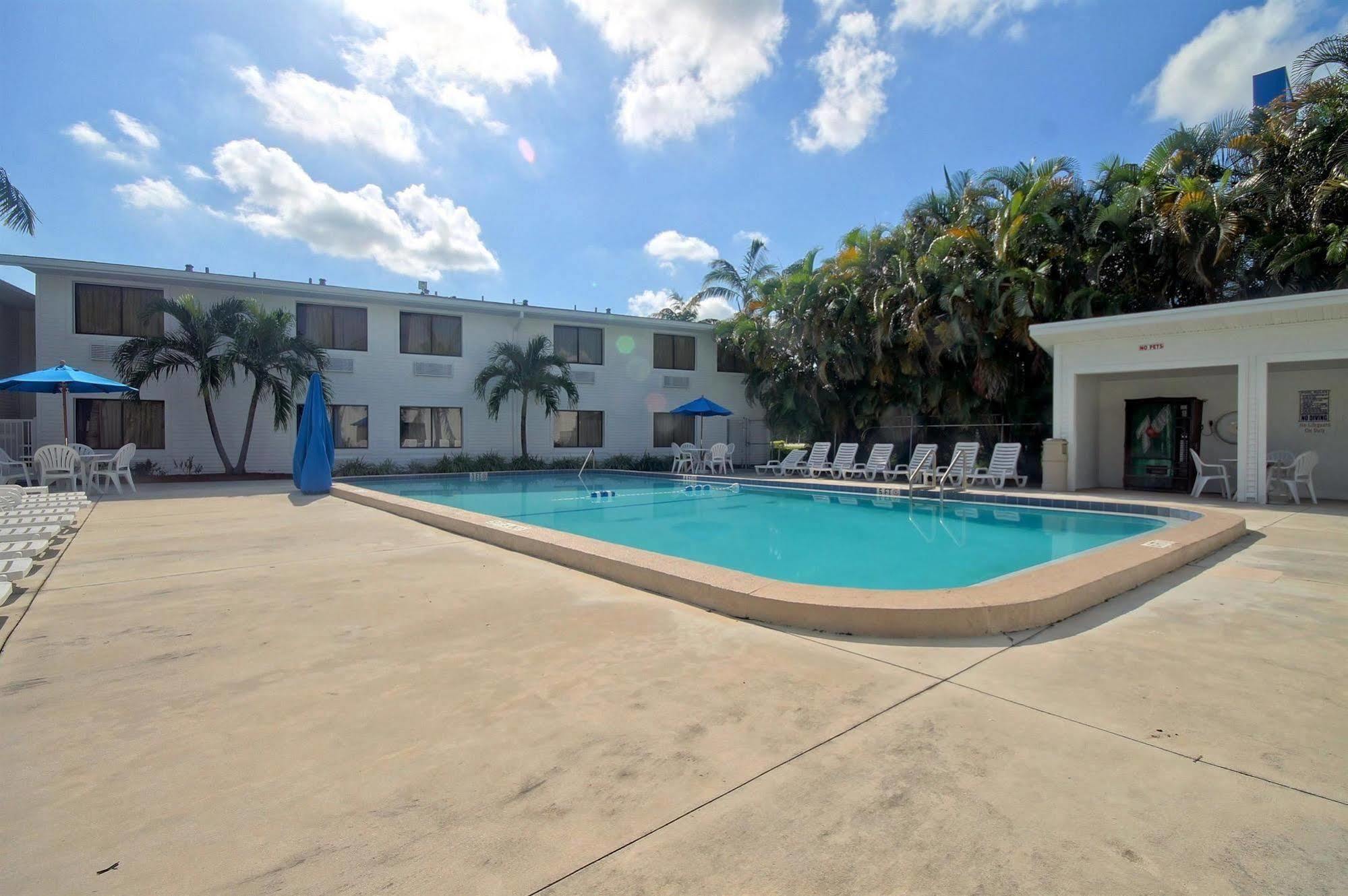 Motel 6-Fort Lauderdale, Fl מראה חיצוני תמונה