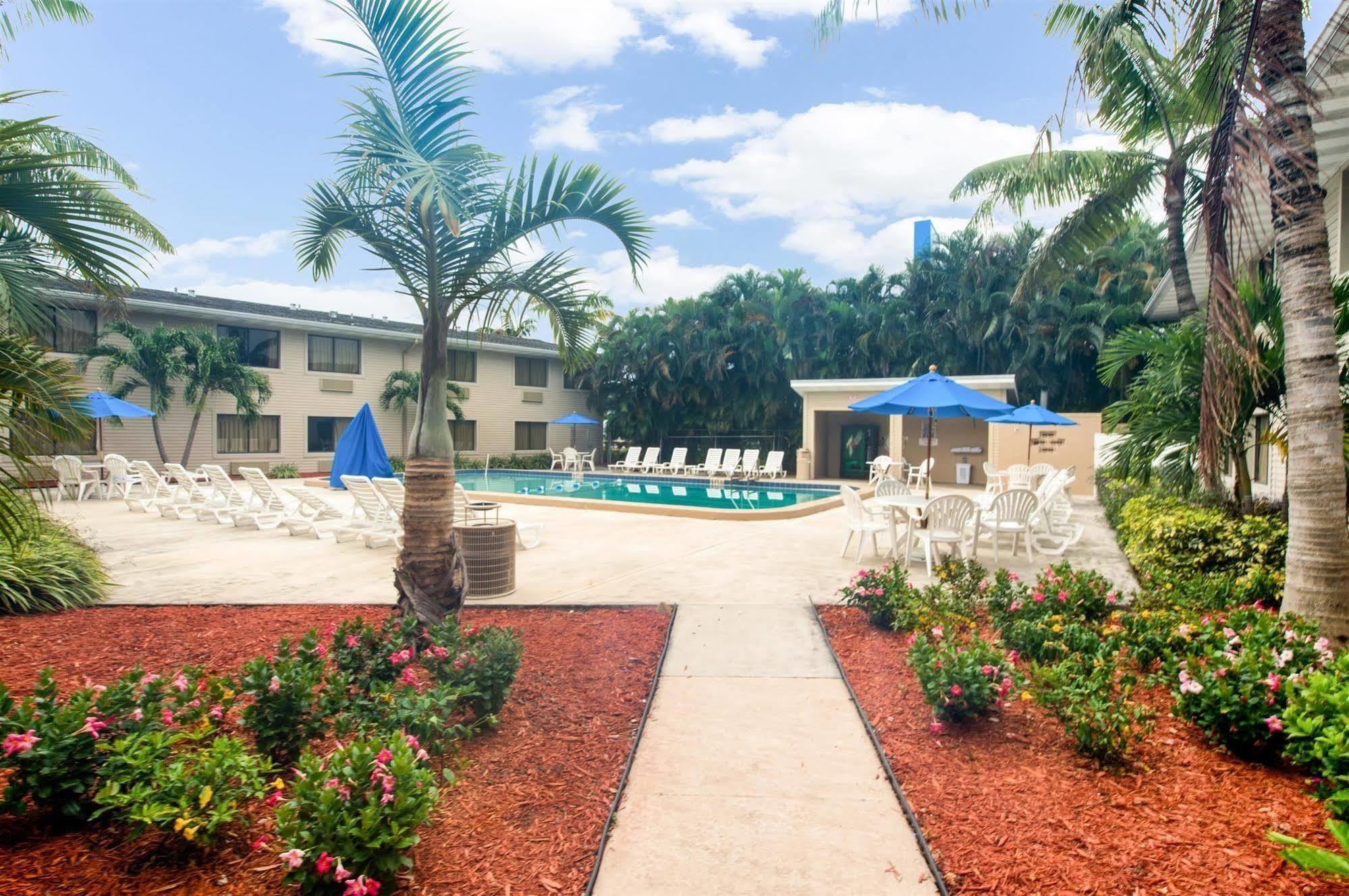 Motel 6-Fort Lauderdale, Fl מראה חיצוני תמונה