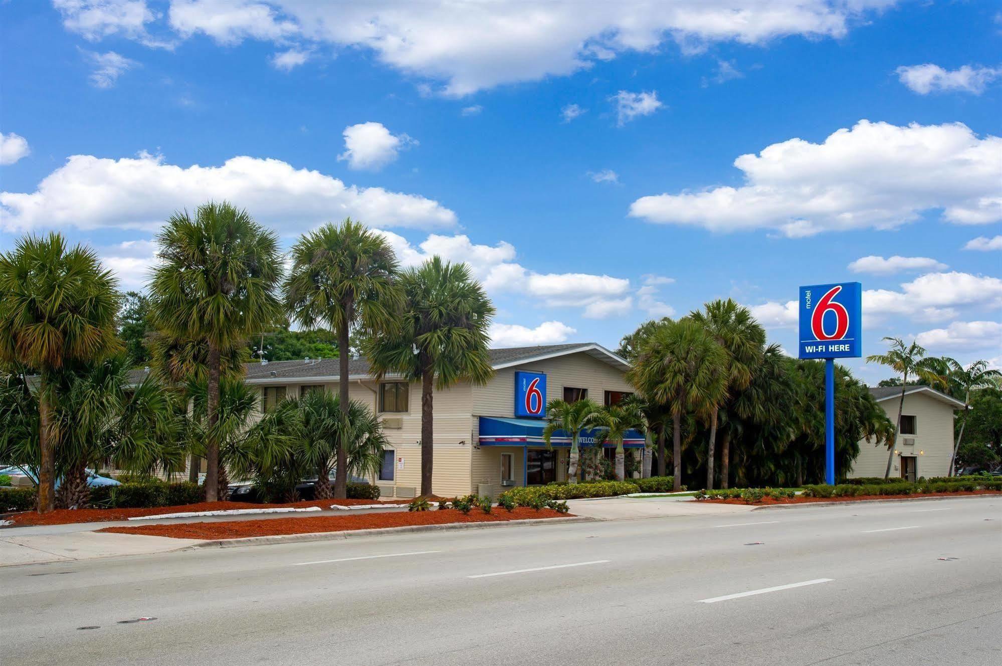 Motel 6-Fort Lauderdale, Fl מראה חיצוני תמונה