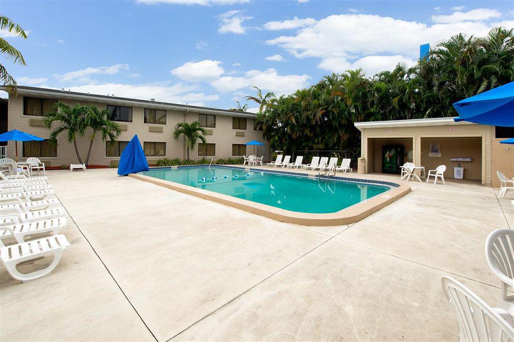 Motel 6-Fort Lauderdale, Fl מראה חיצוני תמונה